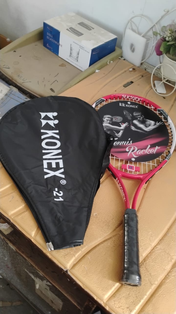Professional Tennis Racket with Full Cover (1 Pc) Professional Tennis Racket with Full Cover (1 Pc)